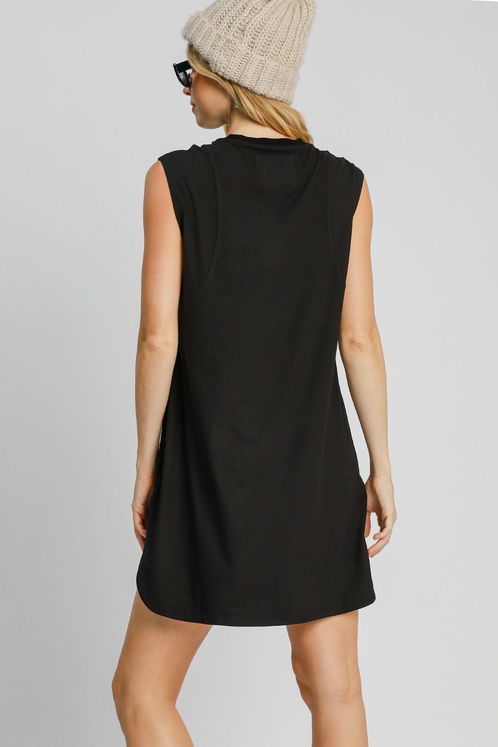 Black Round Neck Sleeveless High-Low Curved Hemline Mini Dress