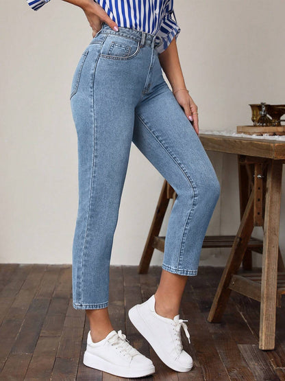 High Waist Above the Ankle Jeans with Pockets