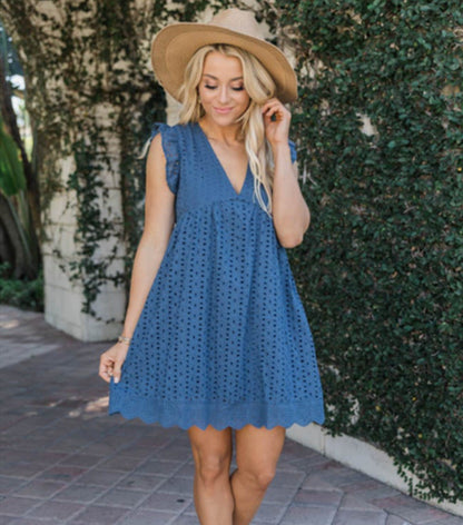 Lace Beach Dress - V-Neck Sleeveless Summer Dress with Pockets