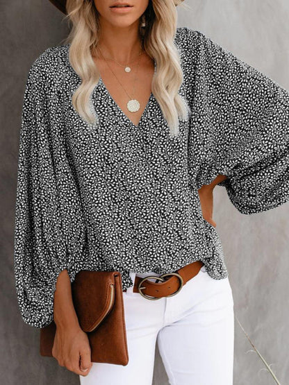 V-neck Casual Printed Lantern Sleeve Top