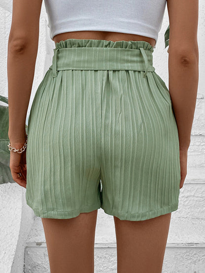 Small Fresh Green Solid Color Pleated Shorts