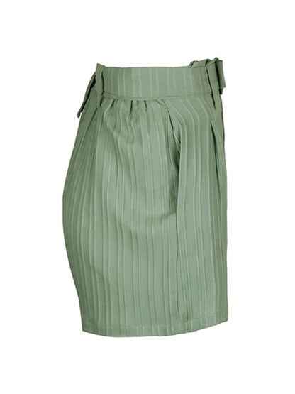 Small Fresh Green Solid Color Pleated Shorts