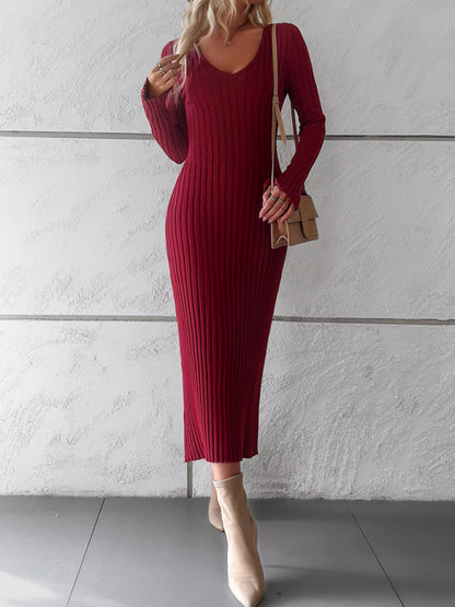 Elegant Solid Color V-neck Long-sleeved Sweater Dress