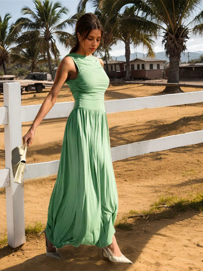 Trendsi Sleeveless Maxi Dress in Mint Green with Flowing Fabric and Elegant Silhouette