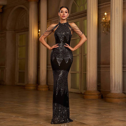 Trendsi Slim-Fit Wedding Dress in Black with Sparkling Details and Unique Sleeve Style